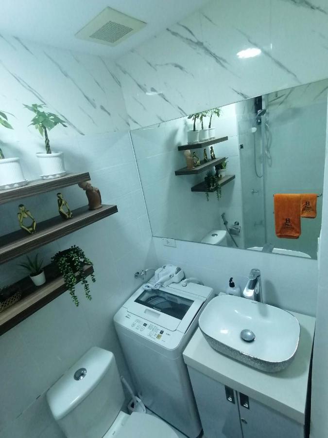 Cozy Studio Unit At Sun Residences Quezon City Exterior foto